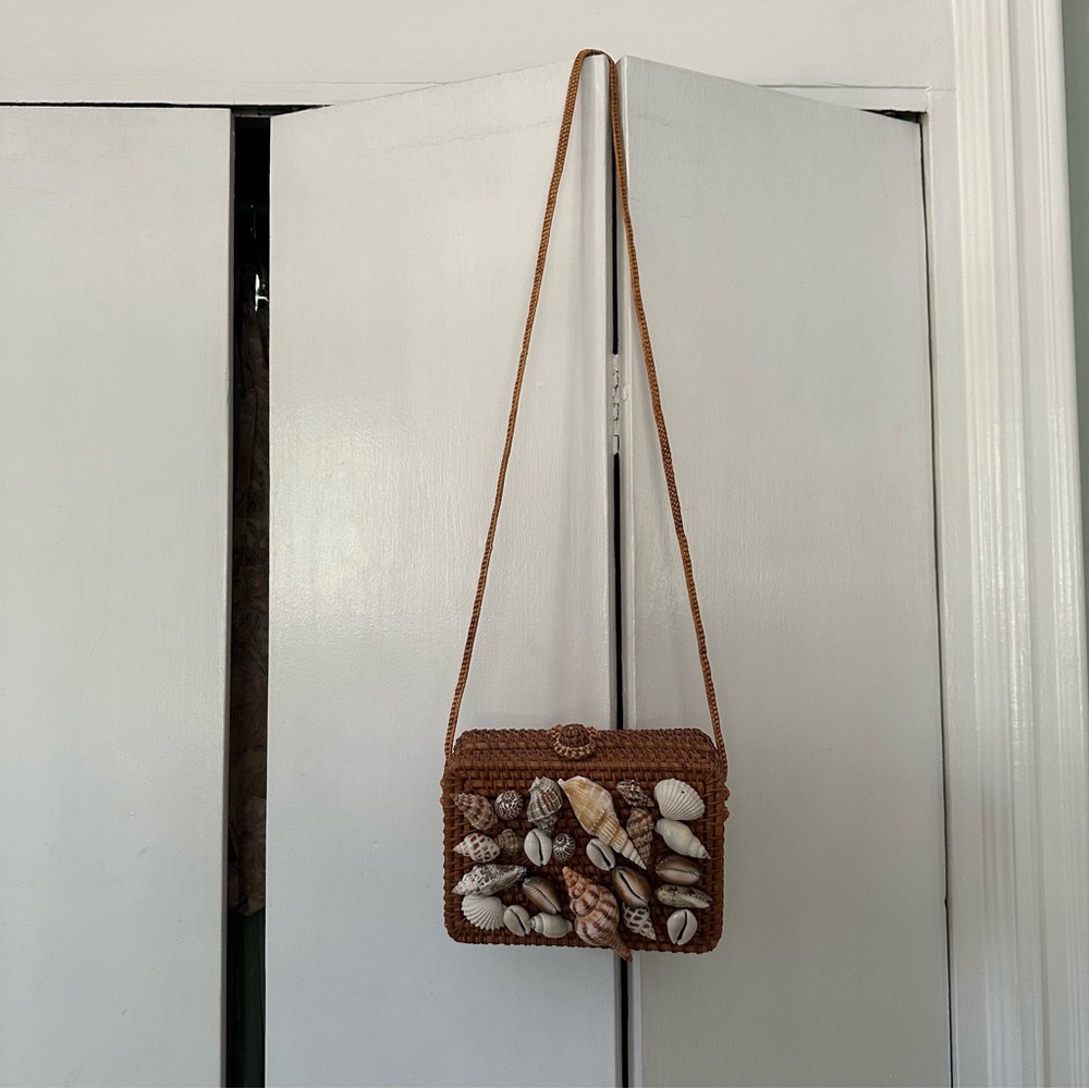 Mango Seashell Bag - Picture 6 of 9